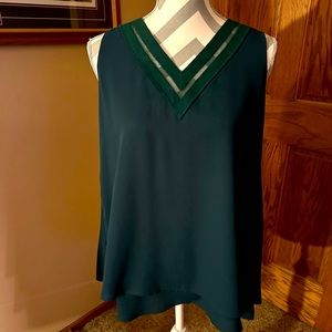 EUC Daniel Rainn layer top